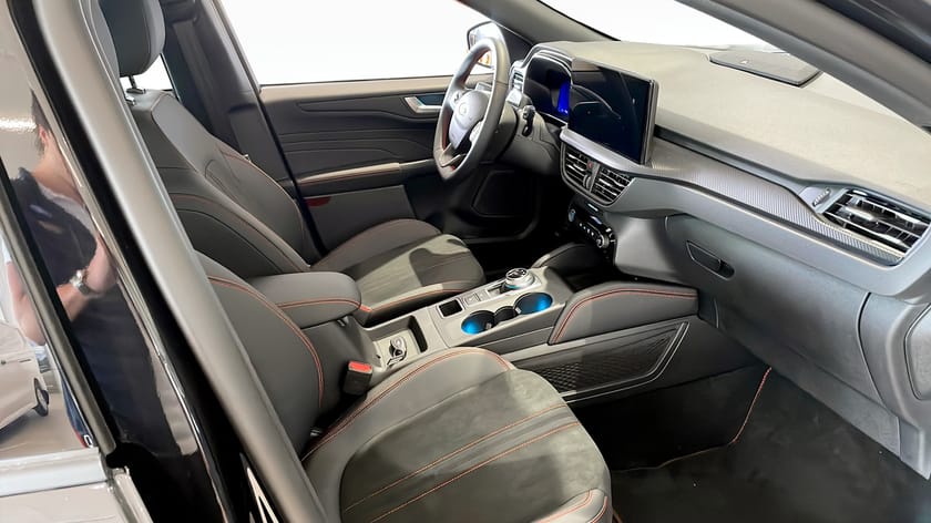 Bild 3 av Ford Kuga Plug-In Hybrid Laddhybrid ST-LINE X DEMOBIL