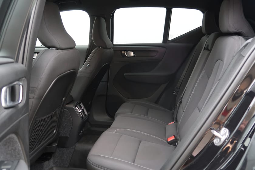Bild 5 av Volvo EX40 Twin Motor Performance M Plus Black Edt