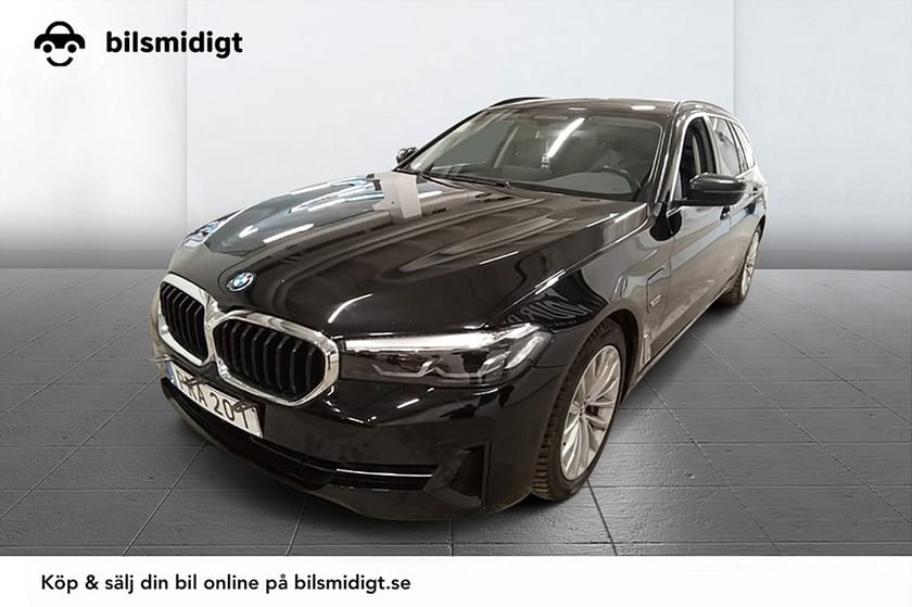 Bild 1 av BMW 530e xDrive Touring Drag Läder Sportstolar Live Cockpit Pro 292hk