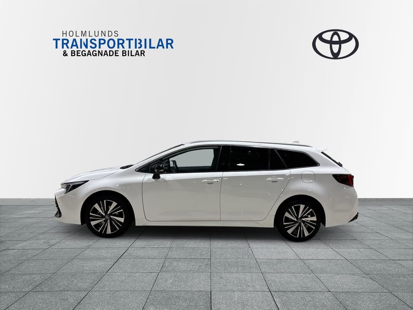 Bild 3 av Toyota Corolla Touring Sports Hybrid 1,8 STYLE (140hk) v-hjul