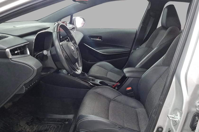 Bilde 4 av Toyota Corolla Touring Sports Hybrid Hybrid - Hengerfeste - LED