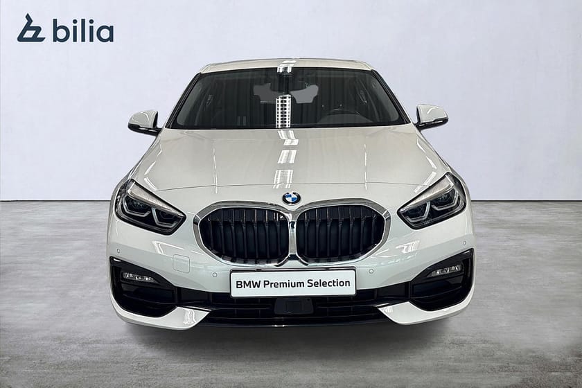 Bild 5 av BMW 118i Sportline Aut | Aktiv farth. | PDC fram & bak | Navi