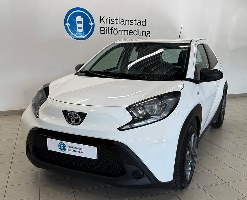 Bild 2 av Toyota Aygo X 1.0 VVT-i Play Backkamera