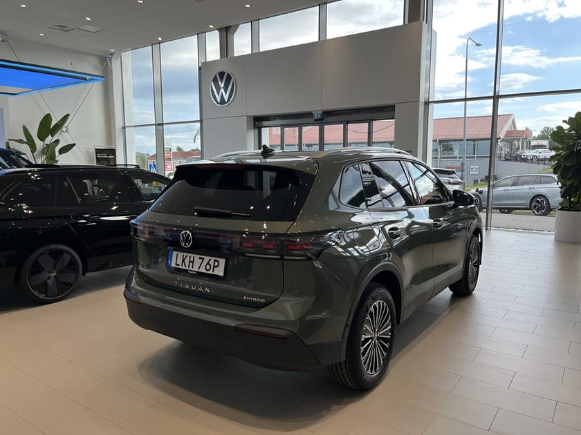 Bild 3 av Volkswagen Tiguan eHybrid Life 204hk Edition, Dragkrok