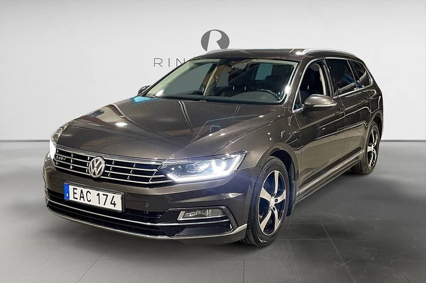 Bild 1 av Volkswagen Passat Sportscombi SC 2.0 TDI 190 HK DSG AWD GT DRAG PDC KAMREM BYTT 17"