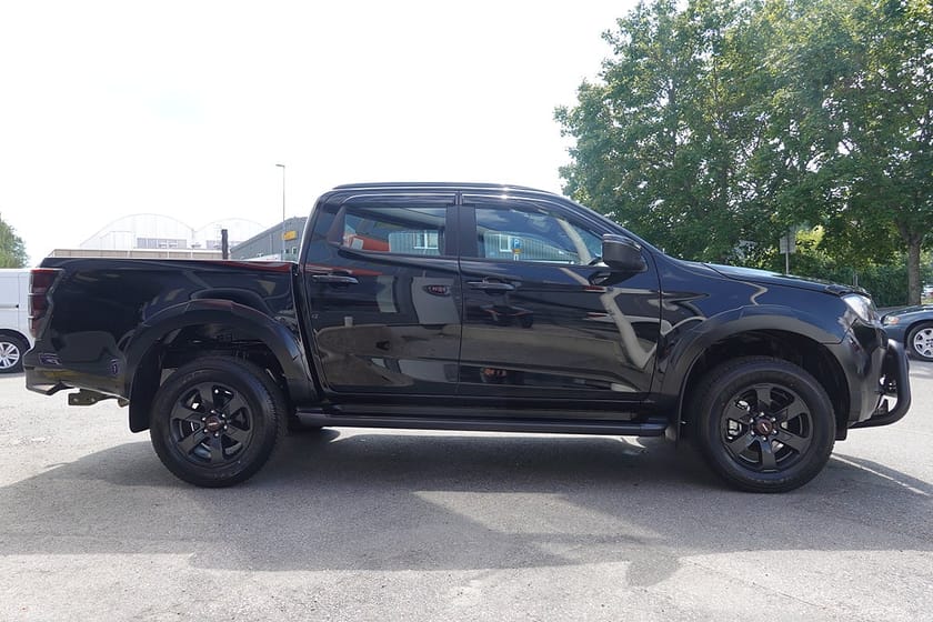 Bild 3 av Isuzu D-Max Crew Cab XRX |4219:-skatt| 3.795:-/mån Facelift | OMG LEV