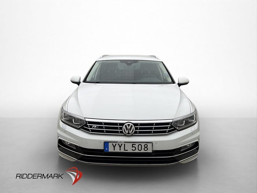 Bild 2 av Volkswagen Passat Sportscombi 2.0 TDI 4M R-Line Cockpit Skinn Värm Drag