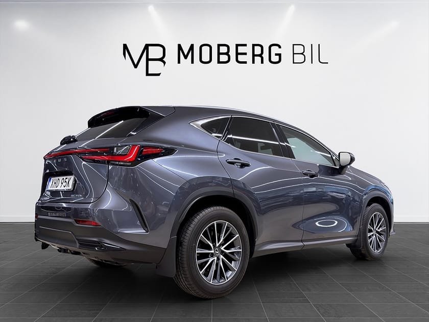Bild 4 av Lexus NX 350h E-CVT 242hk Navi Drag Keyless B-Kamera