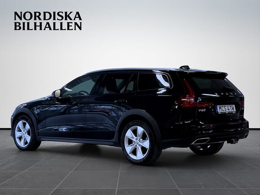 Bild 5 av Volvo V60 Cross Country B4 AWD Geartronic Advanced SE Värmare Drag Kamera