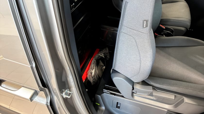 Bild 4 av Kia PV5 Long Range Cargo PLUS 4DR L2H1