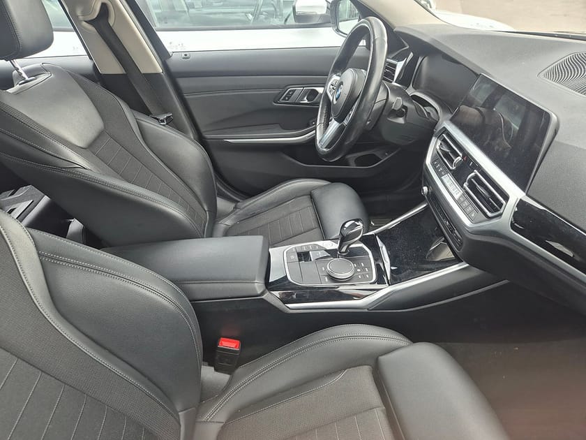 Bild 4 av BMW 320d xDrive Touring 190HK 4x4 Sportline