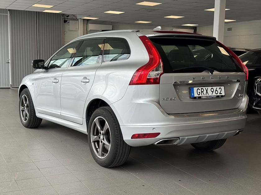Bild 4 av Volvo XC60 D4 AWD Automat Ocean Race Pano Värm