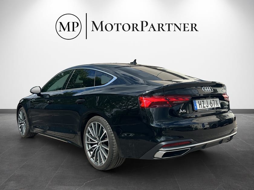 Bild 5 av Audi A5 Sportback 45 TFSI quattro Sport Edition Cockpit Kamera 265hk