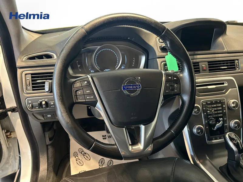 Bild 9 av 15 – Volvo XC70 D4 AWD Classic Summum
