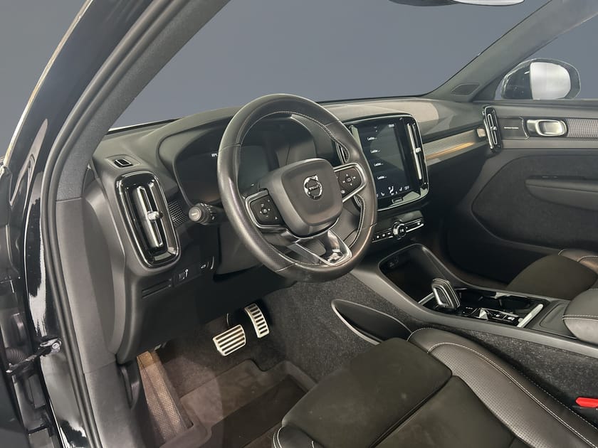 Bild 5 av Volvo XC40 D4 AWD R-Design//Dragkrok//