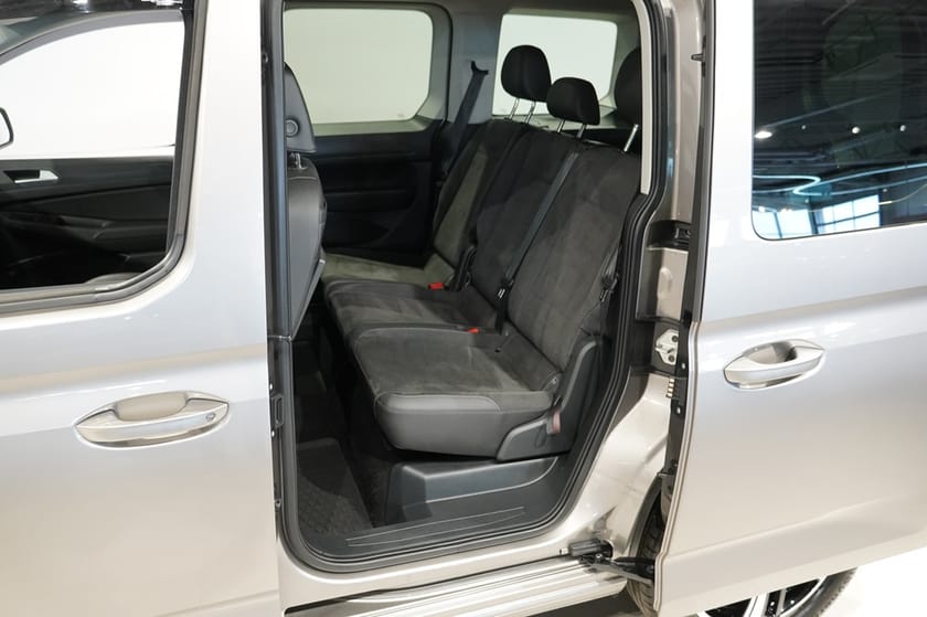 Bild 5 av Volkswagen Caddy 2.0 TDI DSG - 5 Sits, Drag, Kamera, Pano MM! Se Sp