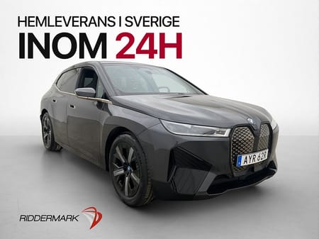 BMW iX xDrive40 Sport Line Pano Drag DA+ PA+ Laser Sky Värme
