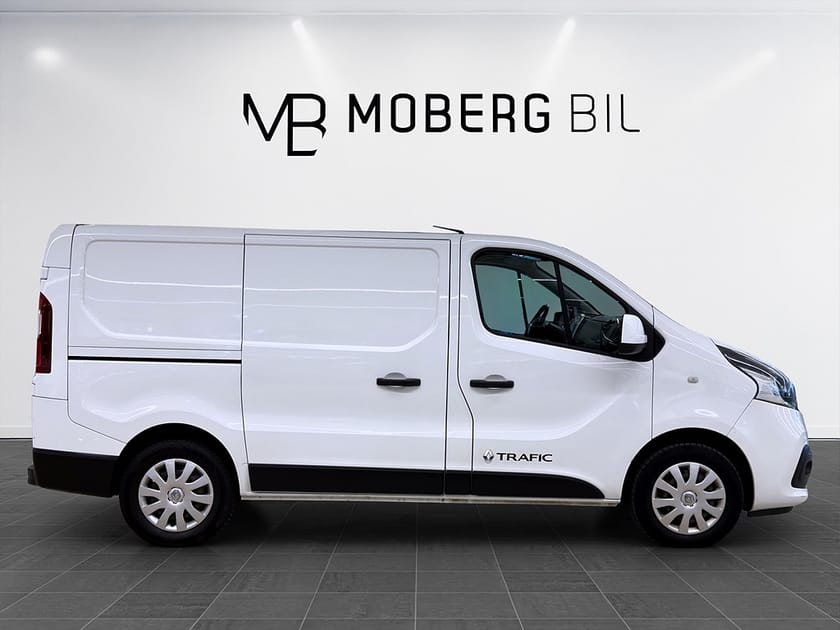 Bild 3 av Renault Trafic Skåpbil 125hk L1 Drag Värmare PDC MOMS/VAT