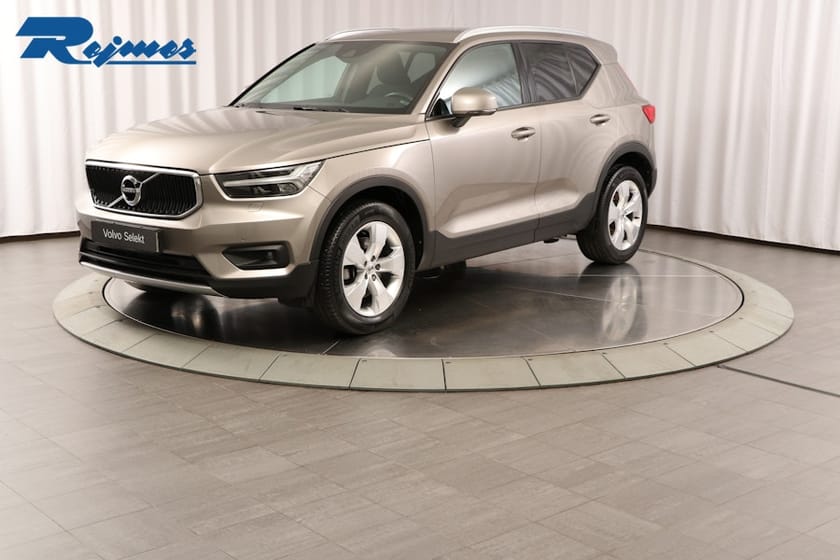Bild 1 av Volvo XC40 T2 FWD Momentum Advanced
