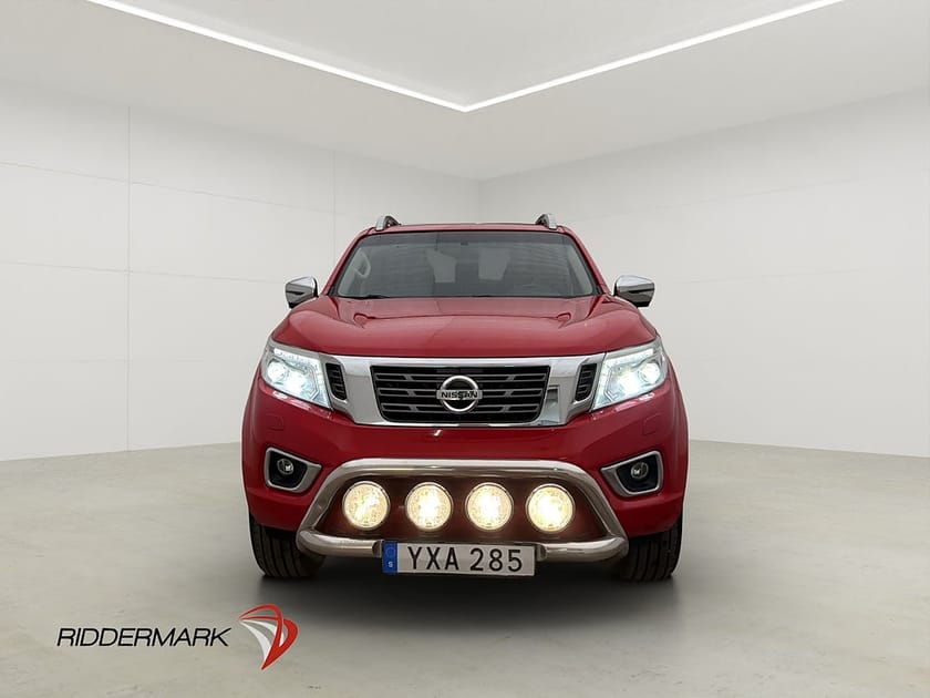Bild 5 av Nissan Navara Dubbelhytt Tekna 2.3dCi 4WD Dragkrok Skinn 360° Diff Kåpa