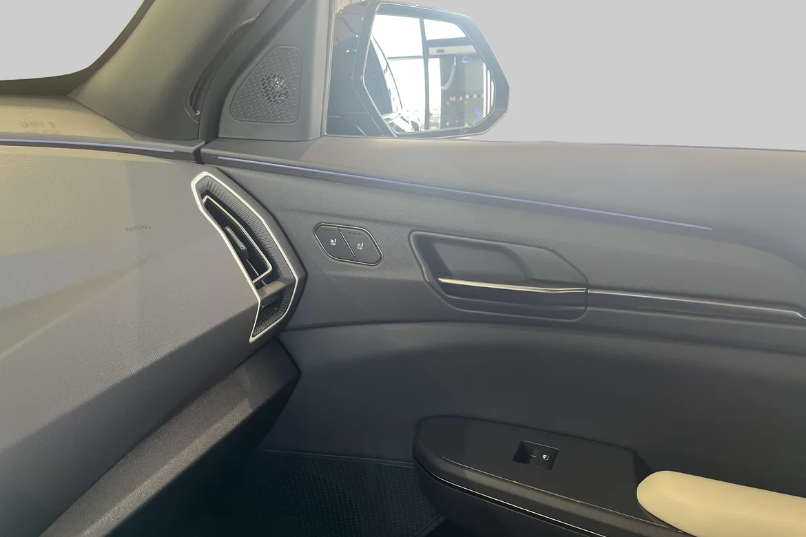 picture of a car