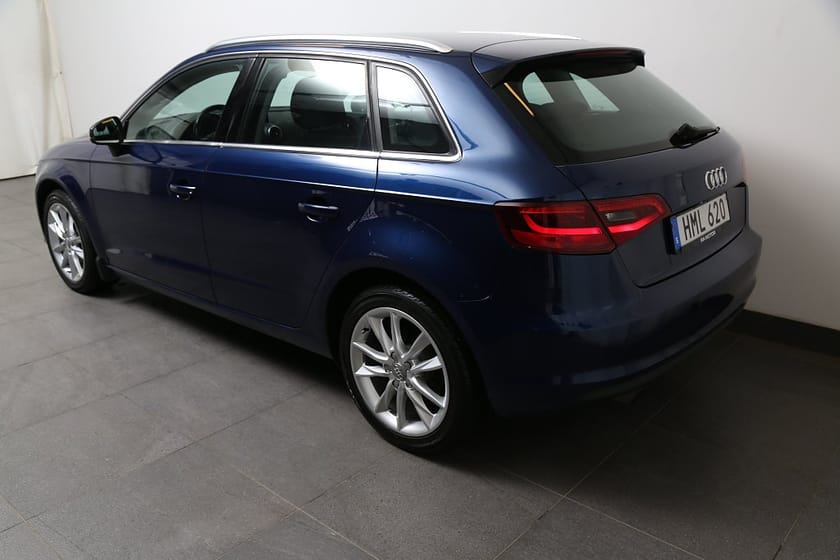 Bild 4 av Audi A3 Sportback 1,2 TFSI 110hk Attraction I Motorv I Dragkrok