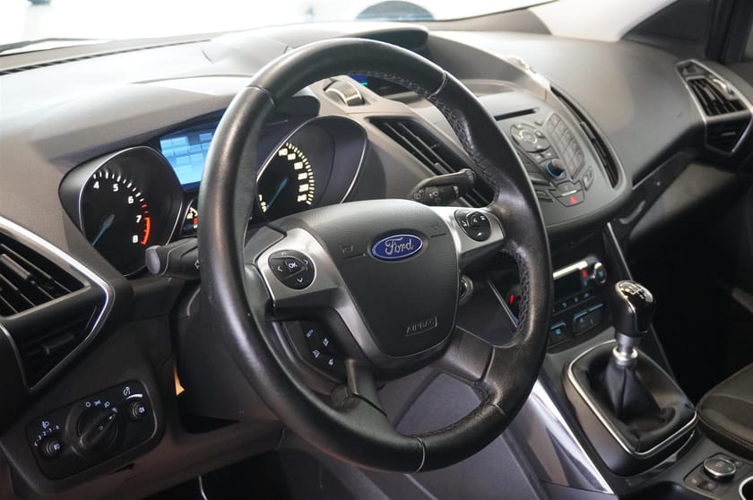 Bild 2 av Ford Kuga 1.6 EcoBoost Titanium 150hk
