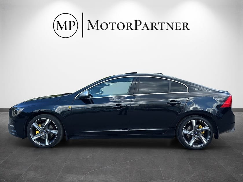 Bild 4 av Volvo S60 D4 Geartronic R-Design Taklucka Värmare 181hk