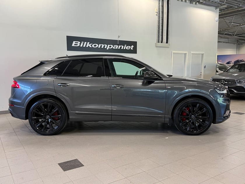 Bild 2 av Audi Q8 60 TFSI e quattro TFSIe Competition, S-Line, HUD, NightV