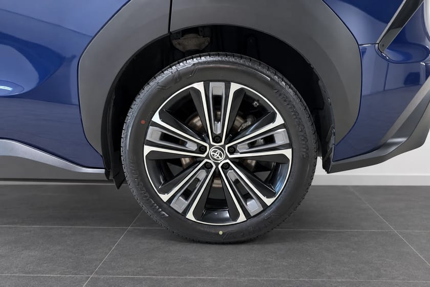 Bild 5 av Toyota bZ4X
