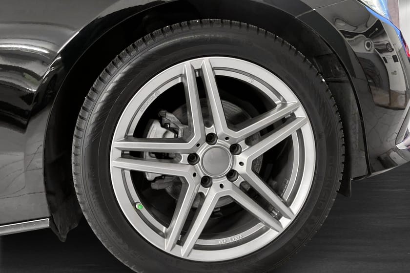 Bild 5 av Mercedes-Benz E 220 T d 220D DRAG, VÄRMARE
