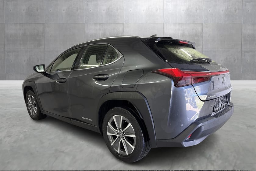 Bilde 2 av Lexus UX 300e Premium I Lav km I Velholdt