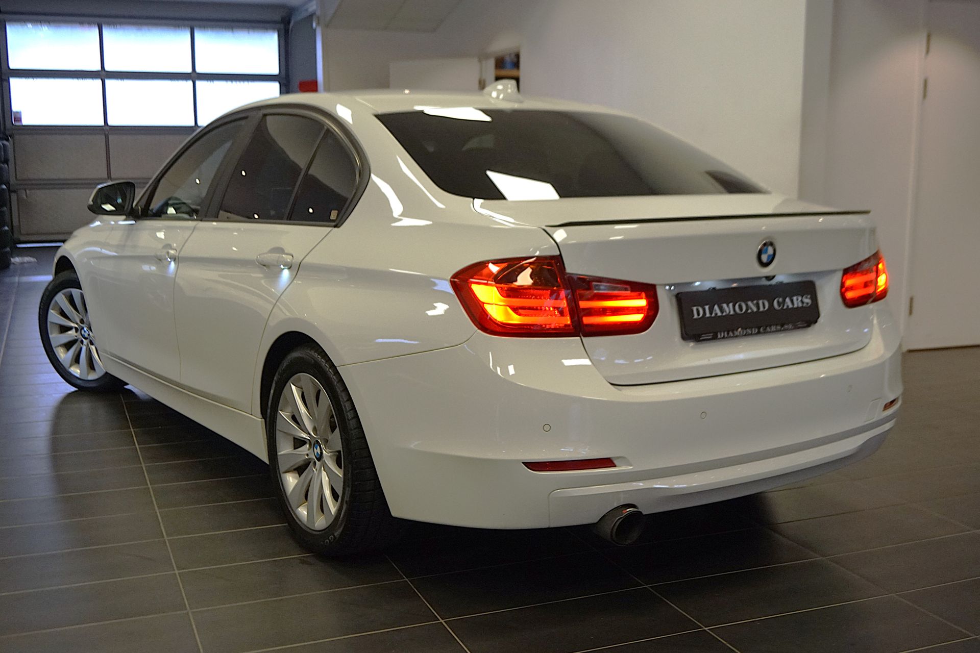 BMW 320 320d M Performance Sedan 2013, bild 2/10
