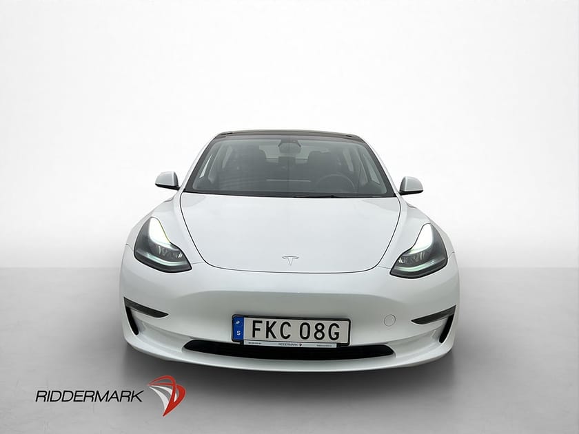 Bild 3 av Tesla Model 3 Long Range AWD Svensksåld Panorama Drag