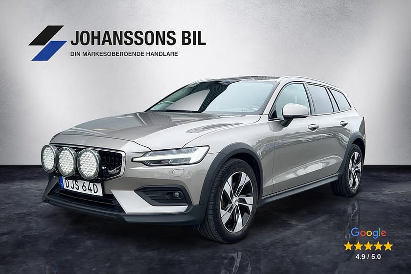 Bild 1 av Volvo V60 Cross Country B4 AWD Advanced Kamera VOC Värmare Drag Navi SoV-däck