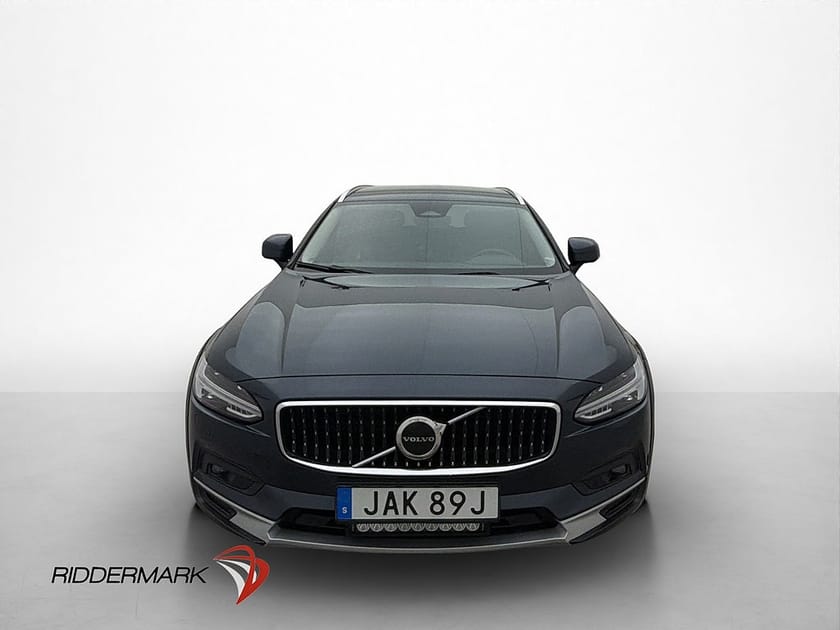 Bild 2 av Volvo V90 Cross Country B4 AWD 197hk Plus Drag BLIS Skinn
