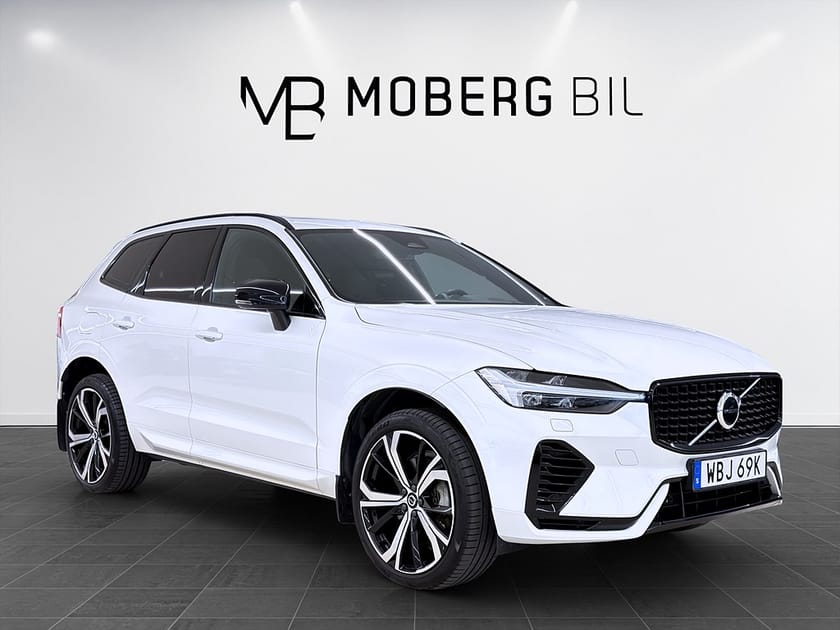 Bild 4 av Volvo XC60 Recharge T8 AWD 456hk Plus Dark B&W Pano Drag