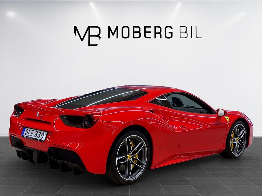 Bild 4 av Ferrari 488 GTB V8 670hk Skalstolar Kolfiber