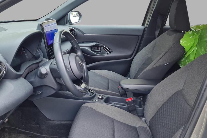Bilde 4 av Toyota Yaris Cross Hybrid 115 AWD-i Active - LED - Adaptiv cruise - Ryggekam.