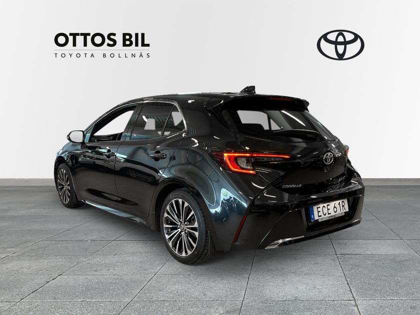 Bild 3 av Toyota Corolla Hybrid 1.8 e-CVT, 140hk - Style Plus / V-hjul, Drag