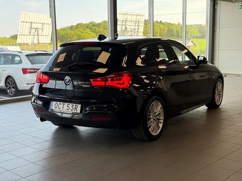 Bild 4 av BMW 118i 5-dörrars M Sport Euro 6 136Hk