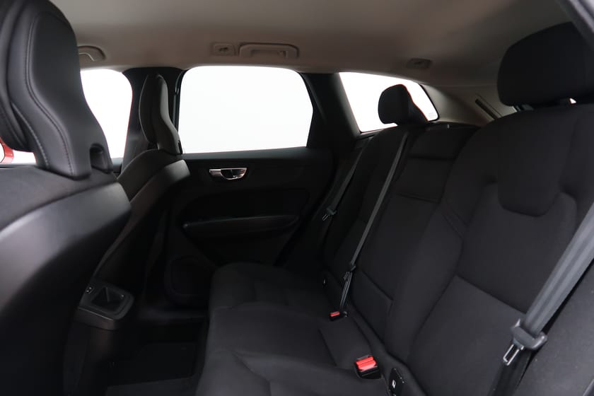 Bild 5 av Volvo XC60 B4 AWD Diesel Momentum Advanced Edt