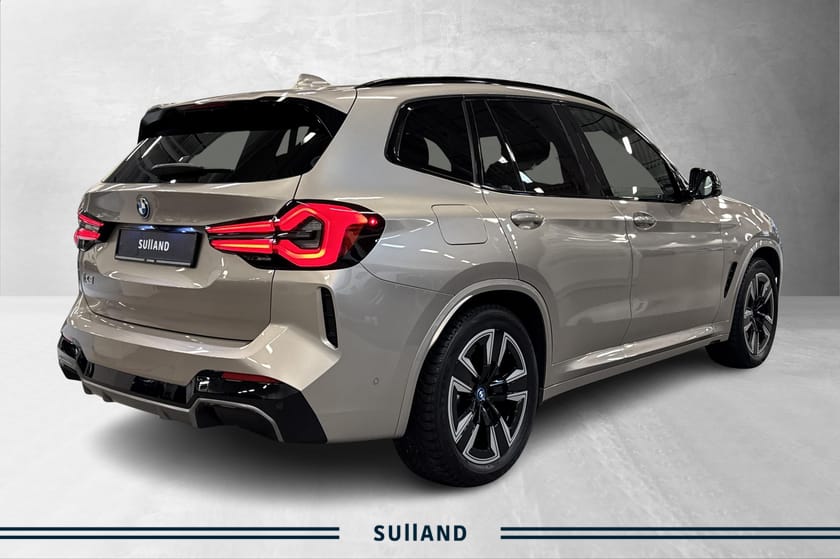 Bilde 4 av BMW iX3 Fully Charged M-Sport/Krok/Soltak/Laserlys/H-Kardon ++