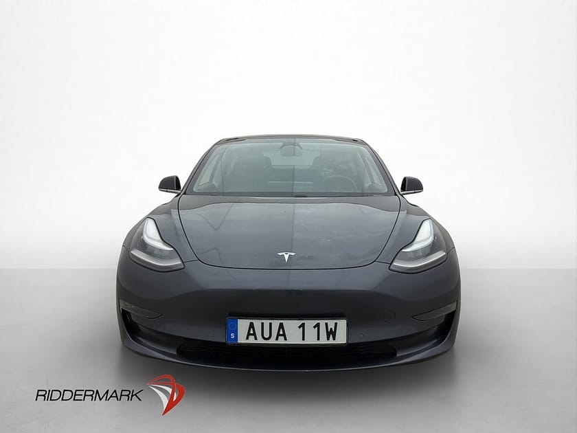 Bild 3 av Tesla Model 3 Long Range AWD Svensksåld Autopilot Panorama