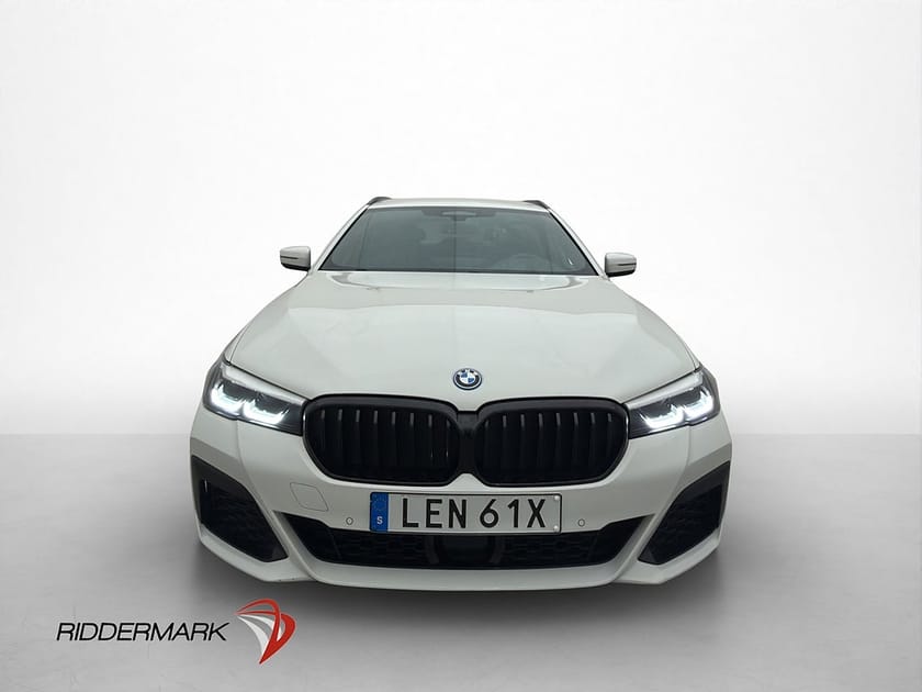 Bild 2 av BMW 530e xDrive Touring 530 Plug-in M Sport 292hk Cockpit Navi Drag