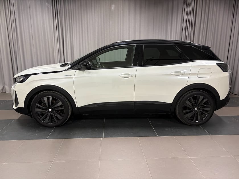 Bild 2 av Peugeot 3008 HYBRID4 300 GT Hybrid 4 UB Inkl. Drag Vinterhjul Nappa