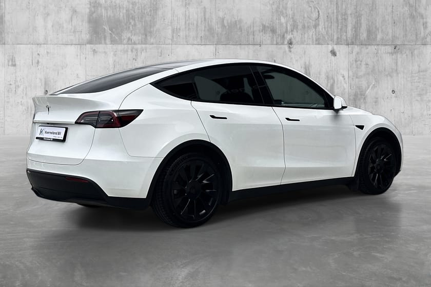 Bilde 5 av Tesla Model Y Standard Range RWD Hengerfeste/El Bakluke/AppStyring/RWD