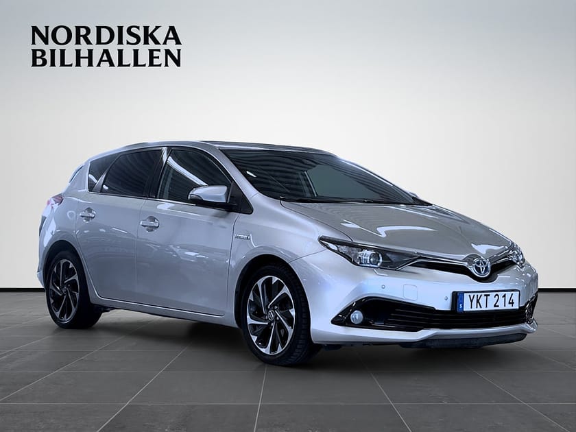 Bild 1 av Toyota Auris Hybrid e-CVT Active Plus Kamera Dragkrok Bluetooth