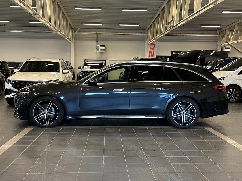 Bild 4 av Mercedes-Benz E 300 T e AMG Line Advanced, Dragkrok, Moms!