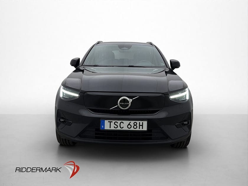Bild 3 av Volvo XC40 Recharge Twin Ultimate MOMS H/K Pano 360° CarPlay Drag